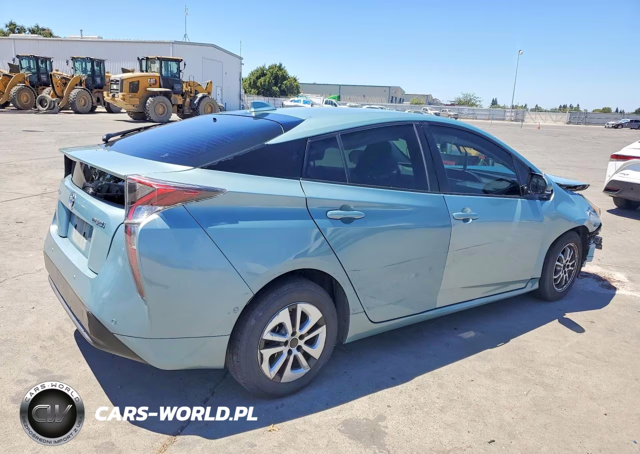 2016 Toyota Prius Four VIN:JTDKARFU4G3014206 - 3