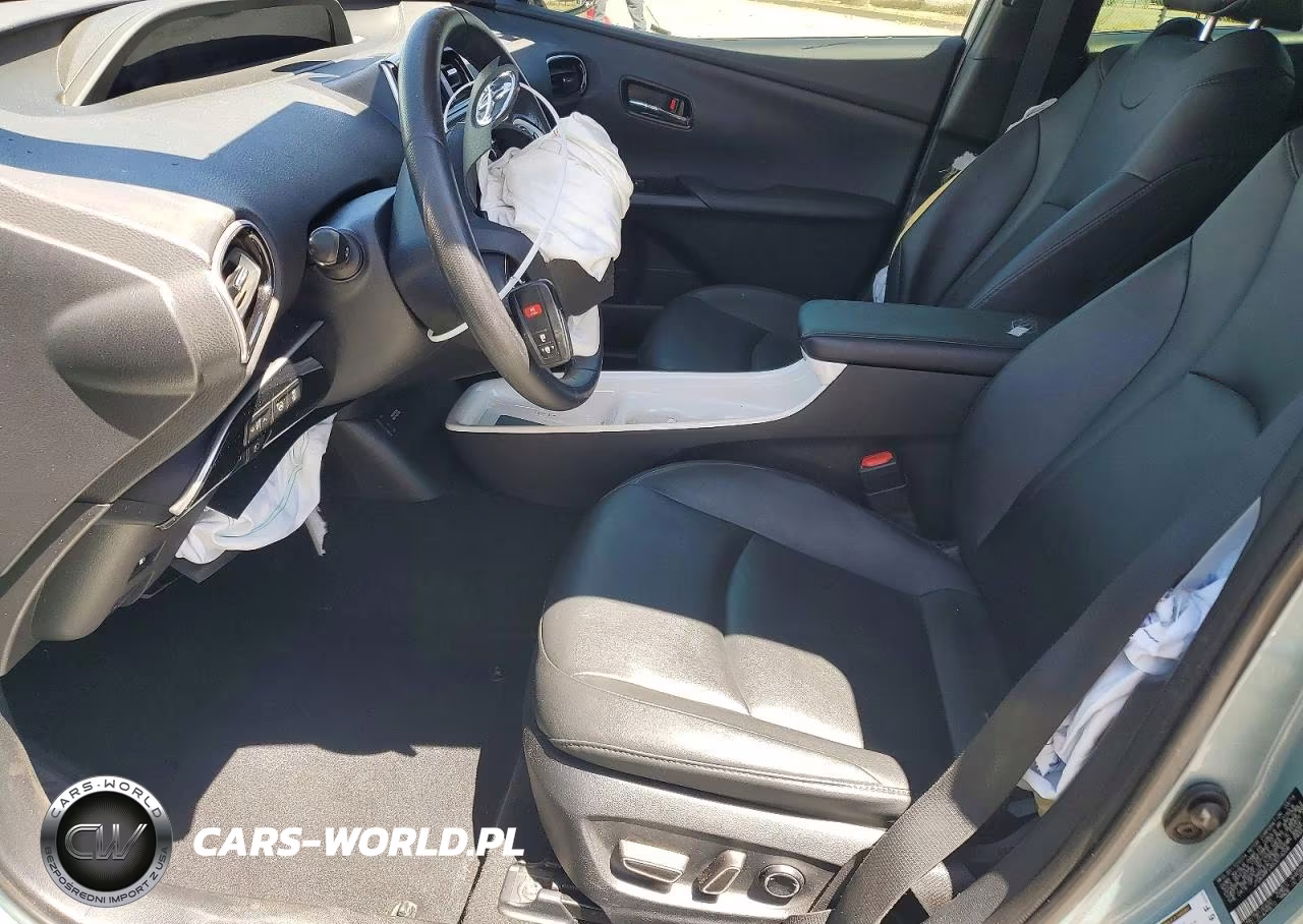 2016 Toyota Prius Four VIN:JTDKARFU4G3014206 - 7