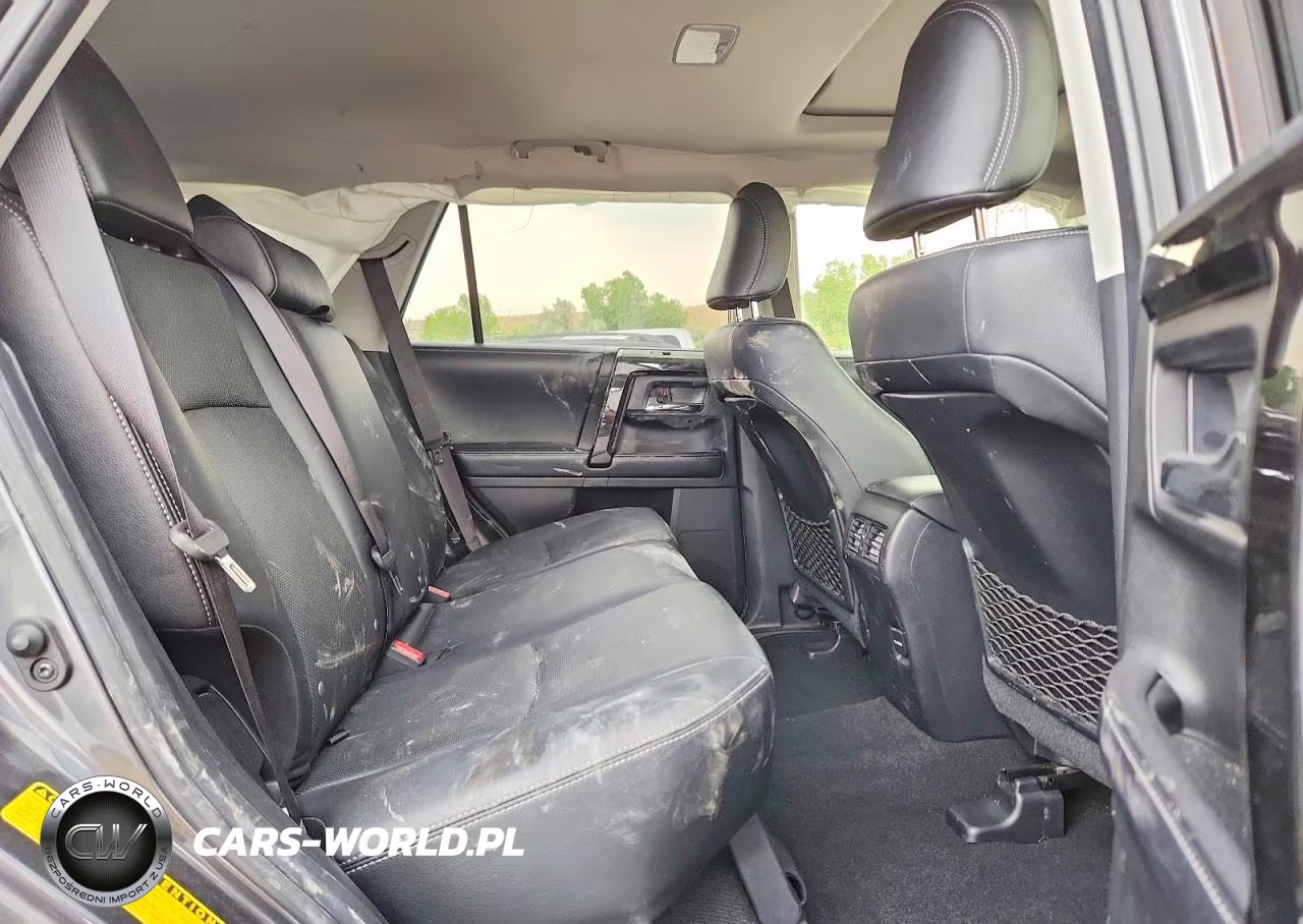 2019 Toyota 4Runner Limited Nightshade VIN:JTEBU5JR6K5637144 - 11