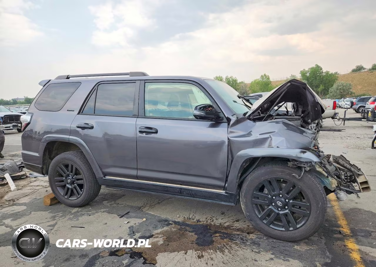 2019 Toyota 4Runner Limited Nightshade VIN:JTEBU5JR6K5637144 - 4