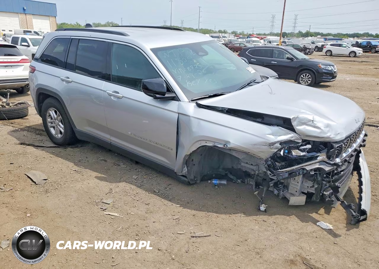 2025 Jeep Grand Cherokee Laredo VIN:1C4RJHAG4S8778725 - 4