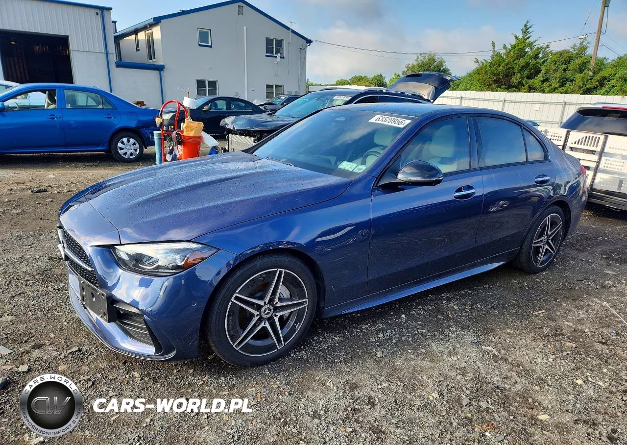 2024 Mercedes-Benz C 300 4Matic – zdjęcie 1 z 12