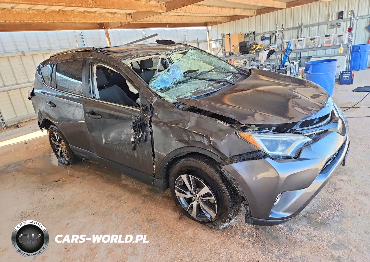 2018 Toyota Rav4 Xle VIN:JTMWFREVXJD111389 - 4