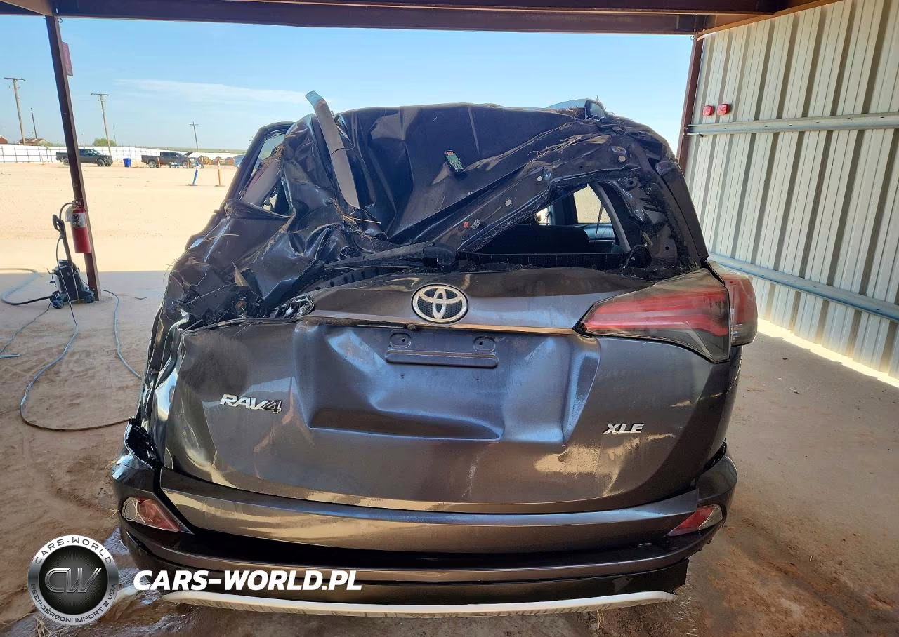 2018 Toyota Rav4 Xle VIN:JTMWFREVXJD111389 - 6