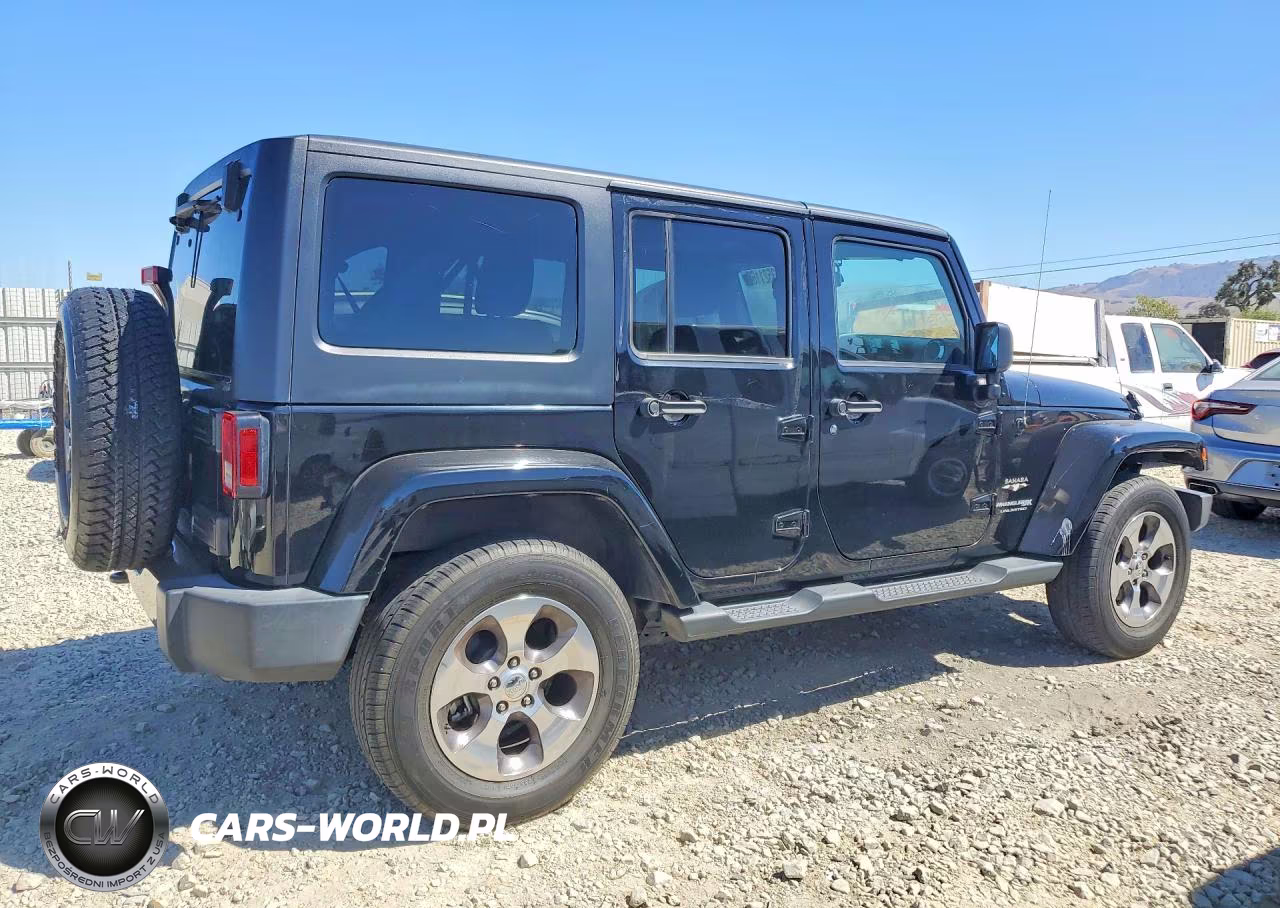 2018 Jeep Wrangler Unlimited Sahara VIN:1C4HJWEG1JL923595 - 3