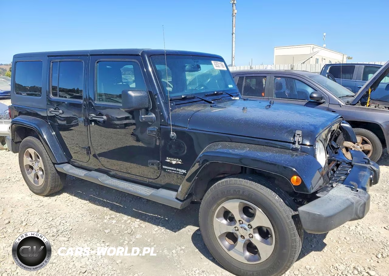 2018 Jeep Wrangler Unlimited Sahara VIN:1C4HJWEG1JL923595 - 4