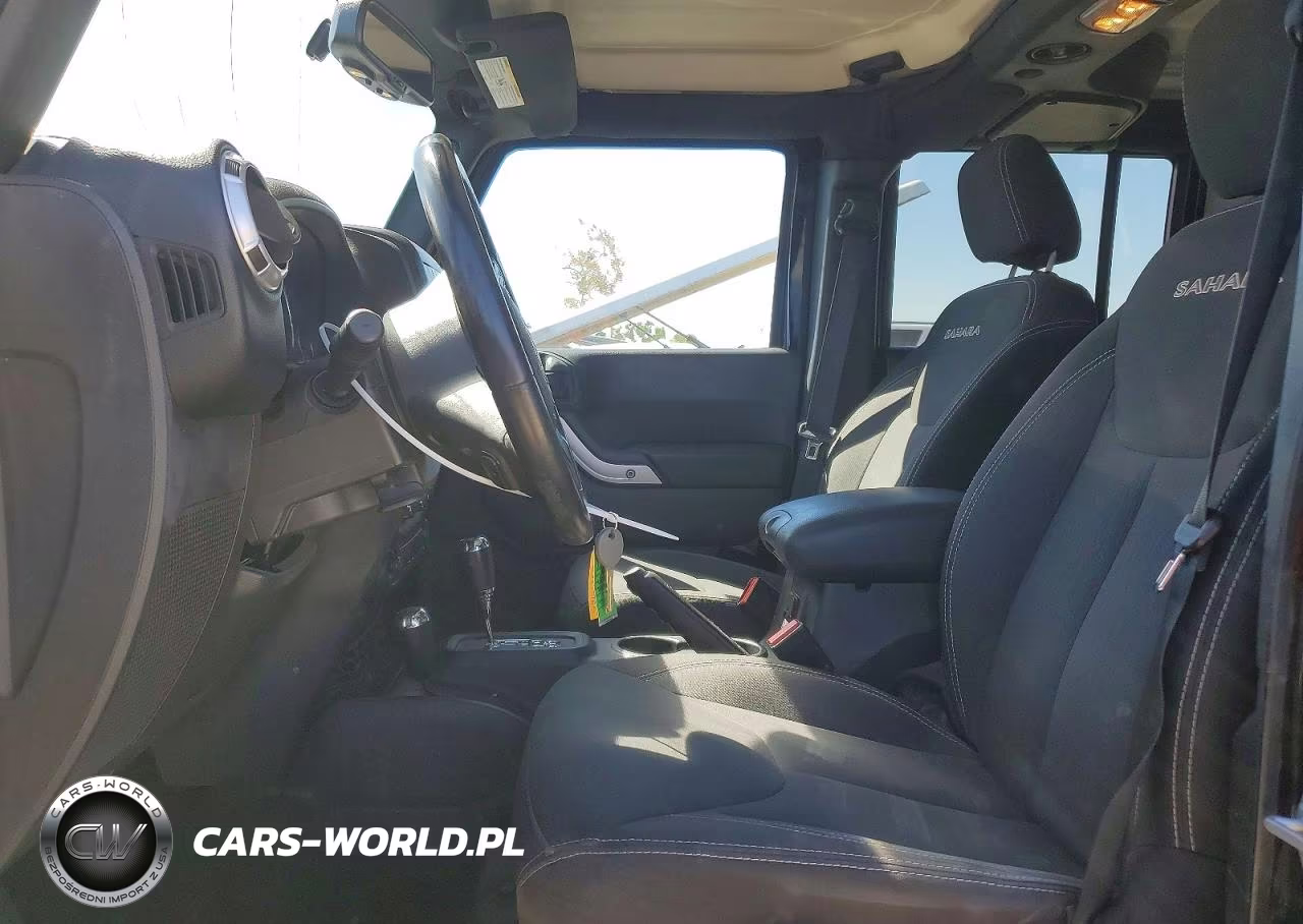 2018 Jeep Wrangler Unlimited Sahara VIN:1C4HJWEG1JL923595 - 7