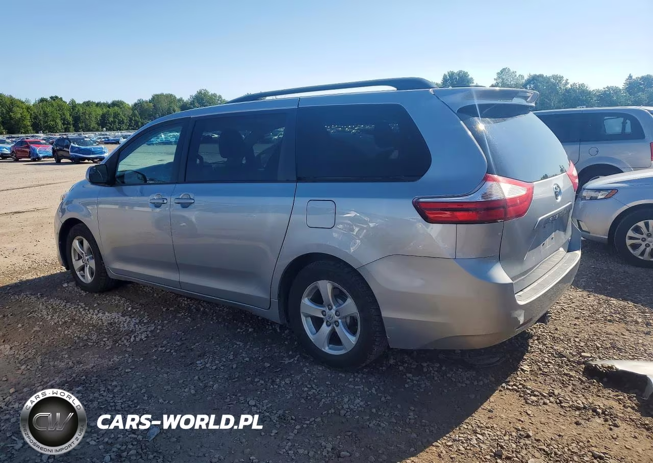 2015 Toyota Sienna Le VIN:5TDKK3DC7FS689730 - 2