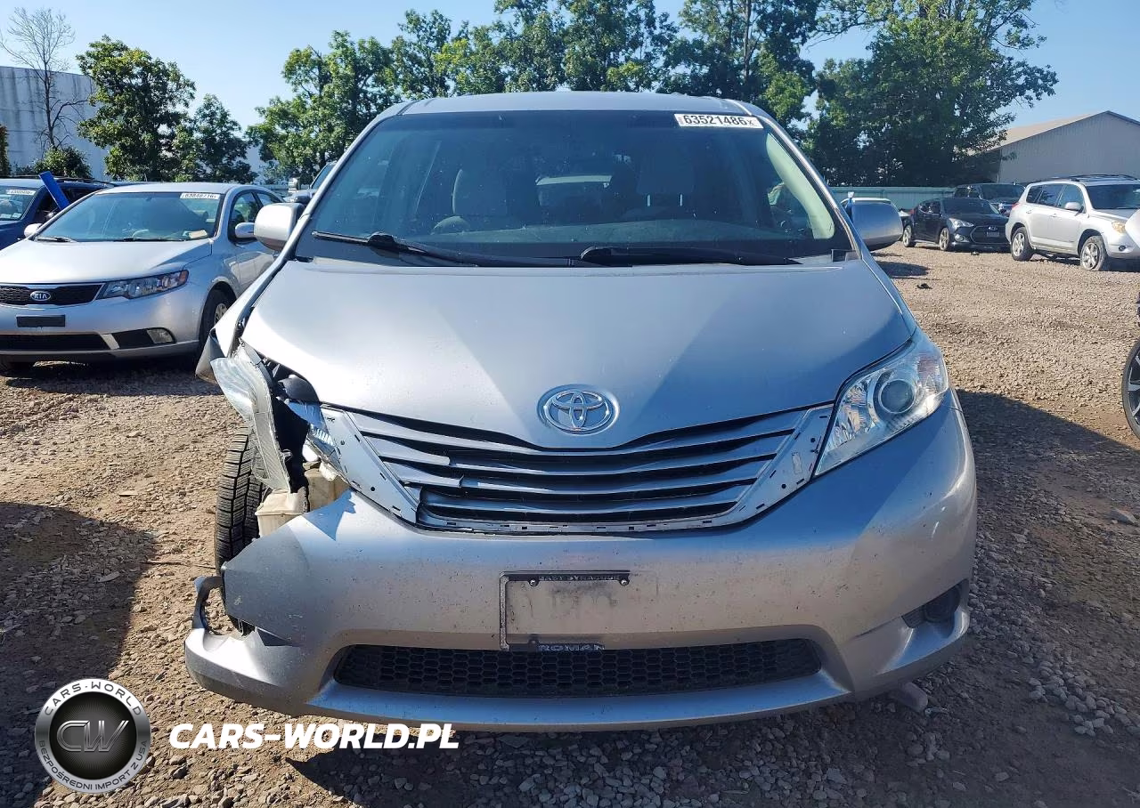 2015 Toyota Sienna Le VIN:5TDKK3DC7FS689730 - 5