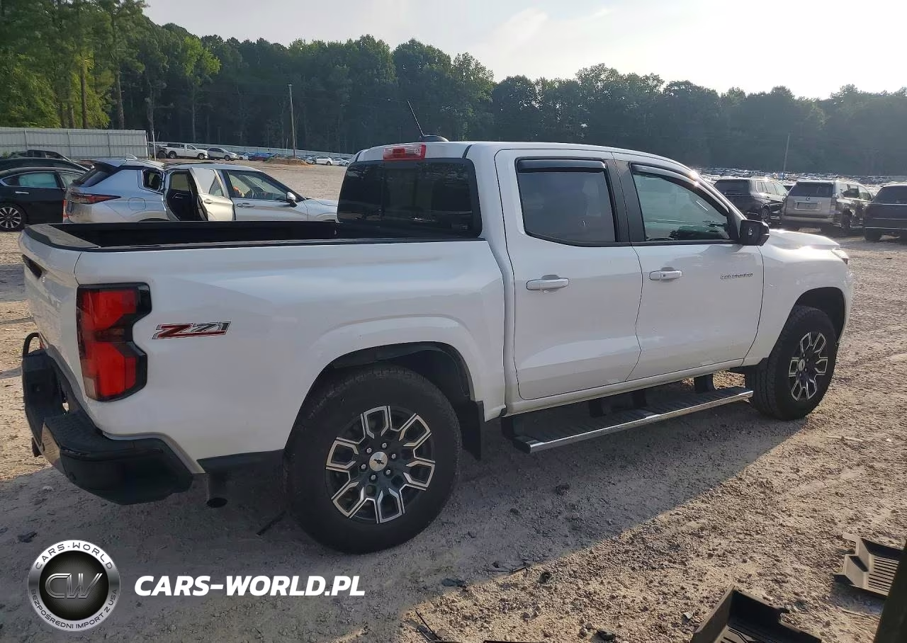 2024 Chevrolet Colorado Z71 VIN:1GCPTDEK0R1252376 - 3