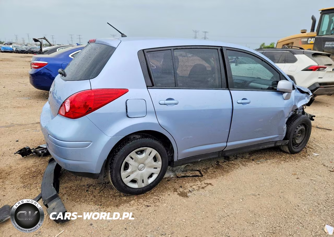 2011 Nissan Versa 1.8 S VIN:3N1BC1CP1BL440705 - 3