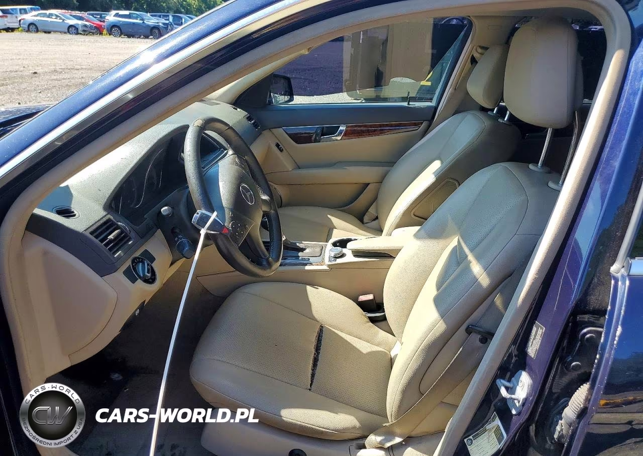 2010 Mercedes-Benz C 300 4Matic VIN:WDDGF8BB4AR108330 - 7