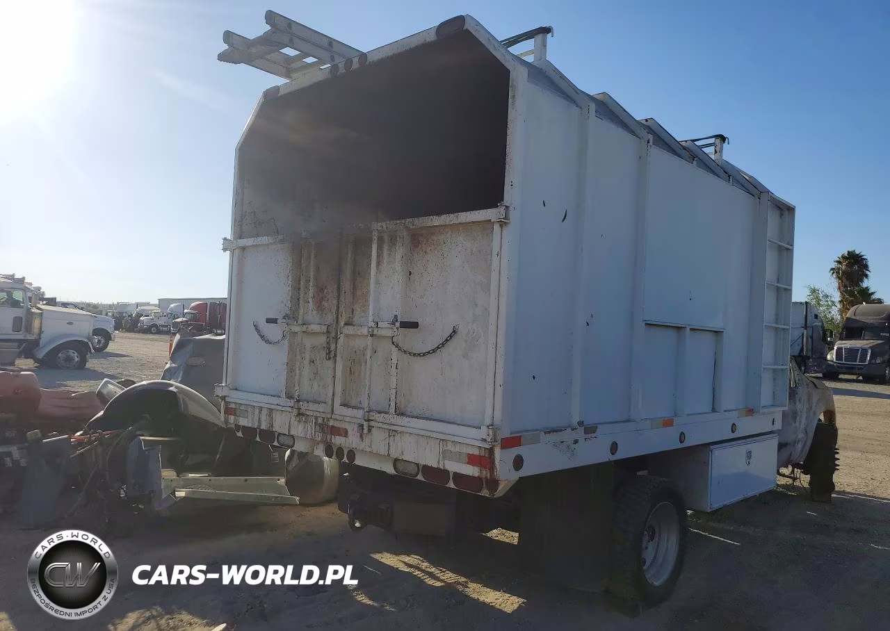 2016 Ford F550 Super Duty Chipper Truck VIN:1FDUF5GY7GEB56313 - 3
