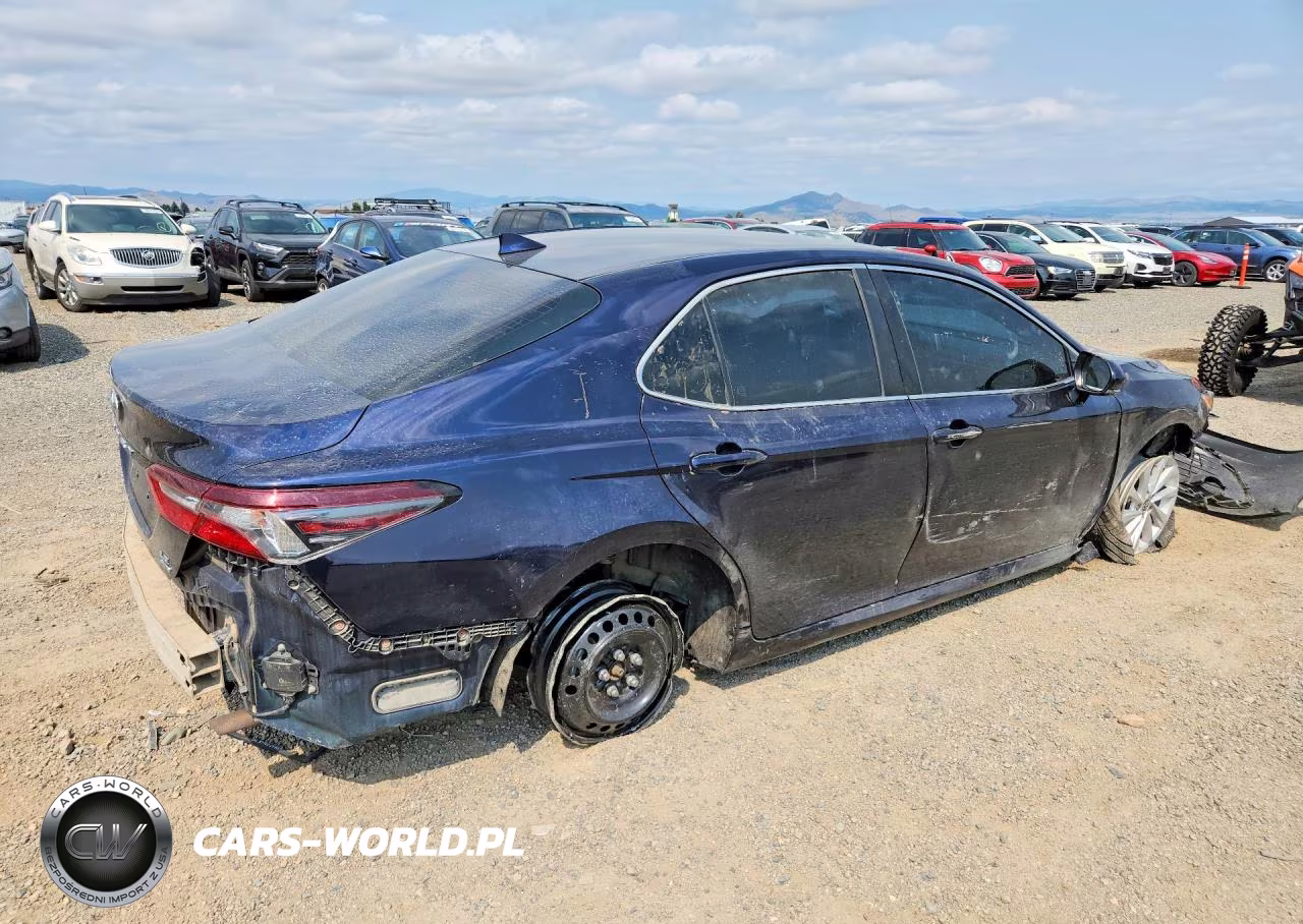 2021 Toyota Camry Le VIN:4T1C11BK6MU025686 - 3