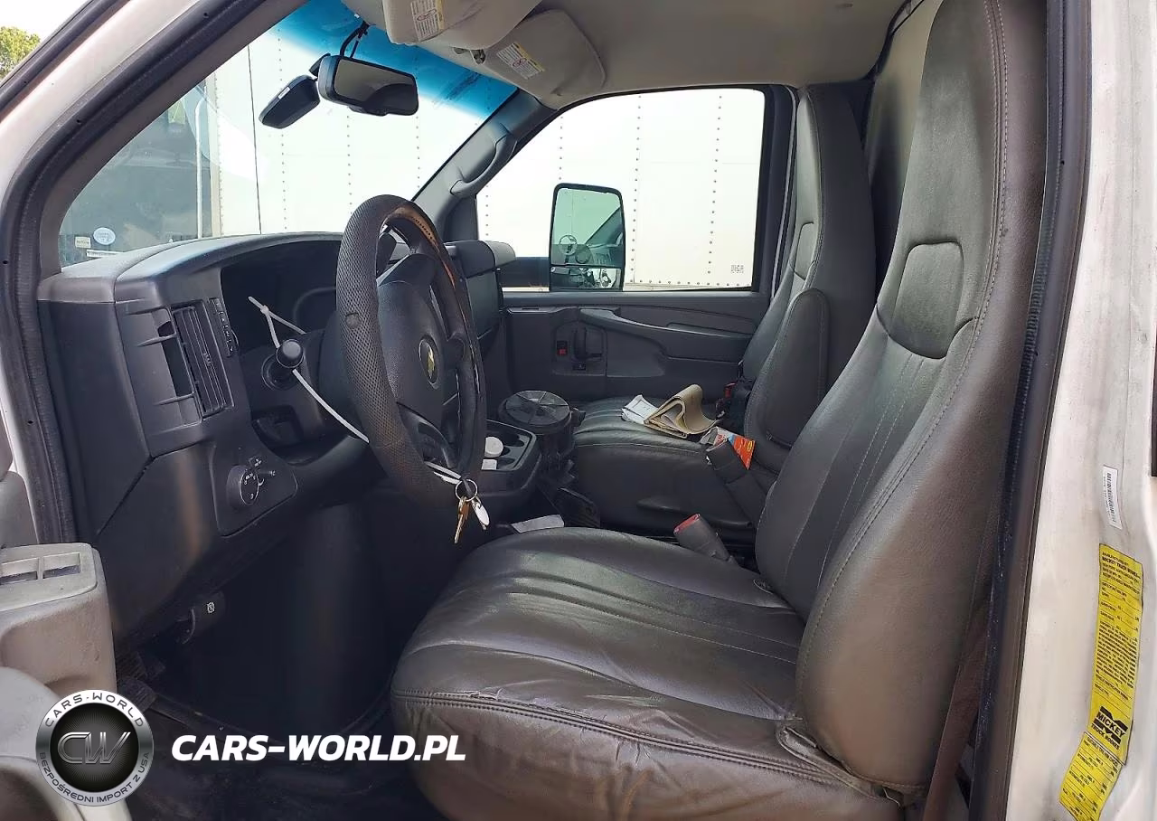 2014 Chevrolet Express G4500 Refrigerated Box Truck VIN:1GB6G5CG8E1212405 - 7