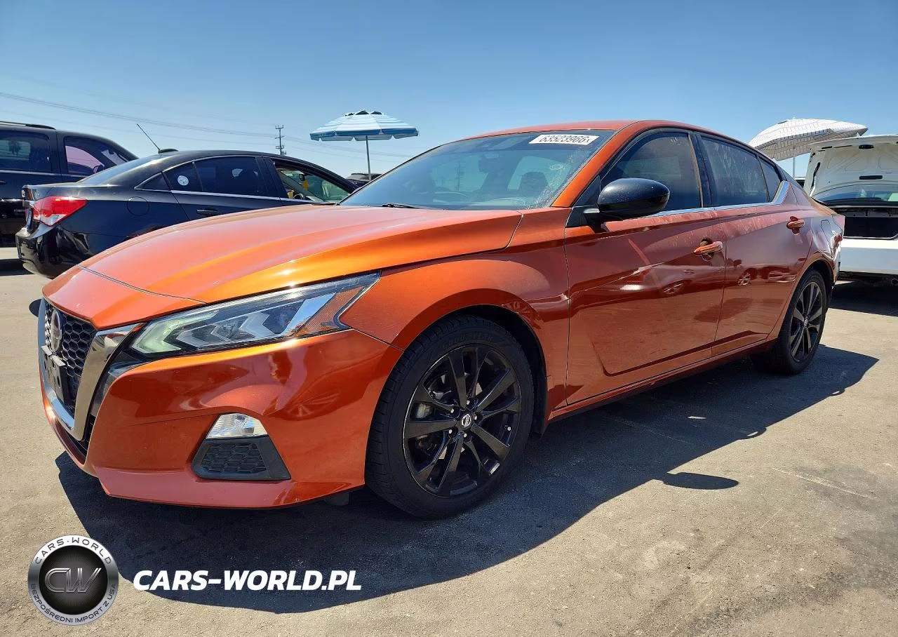 2022 Nissan Altima Sr – zdjęcie 1 z 12
