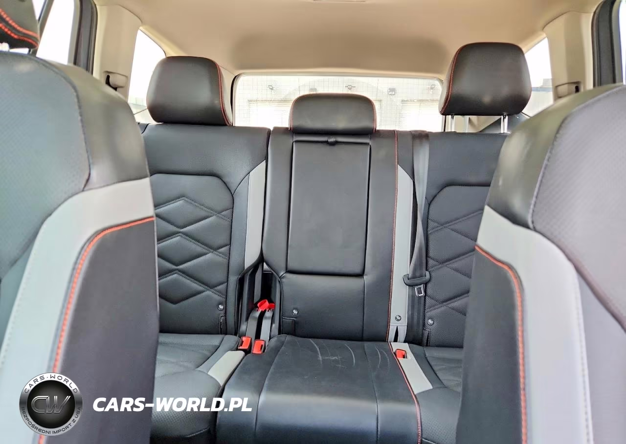 2024 Volkswagen Atlas Peak Edition Se VIN:1V2CR2CA3RC600671 - 10