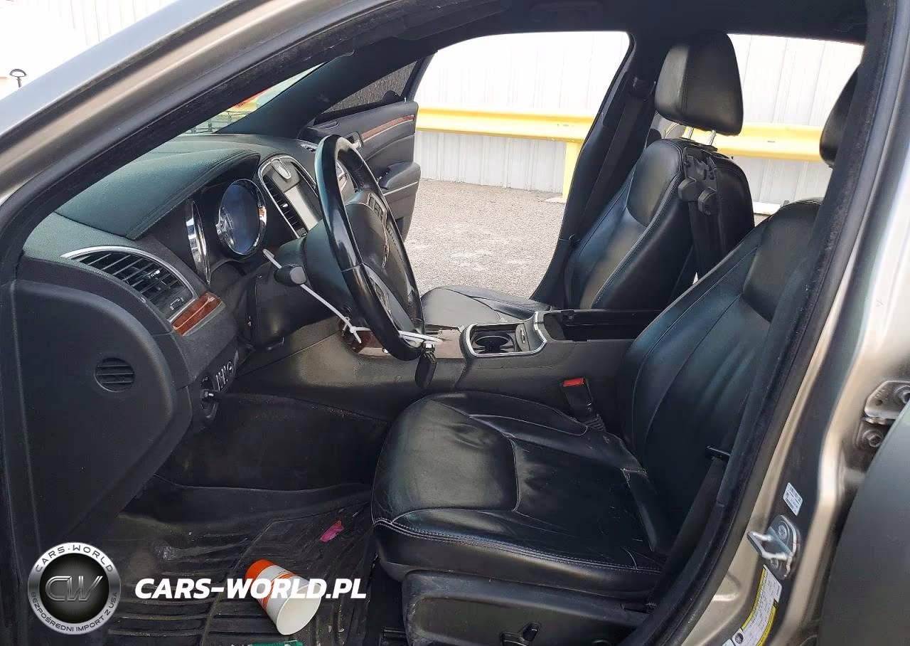 2014 Chrysler 300 VIN:2C3CCAAG2EH260204 - 7
