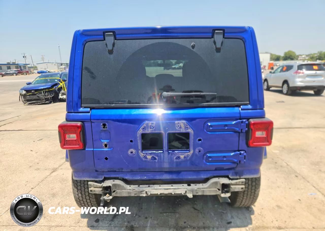 2019 Jeep Wrangler Unlimited Sahara VIN:1C4HJXEG9KW643302 - 6