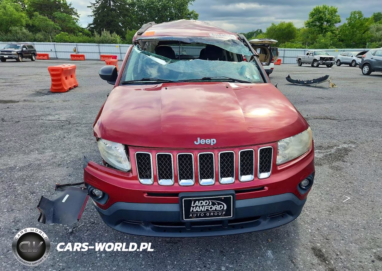 2013 Jeep Compass Latitude VIN:1C4NJDEBXDD222063 - 5