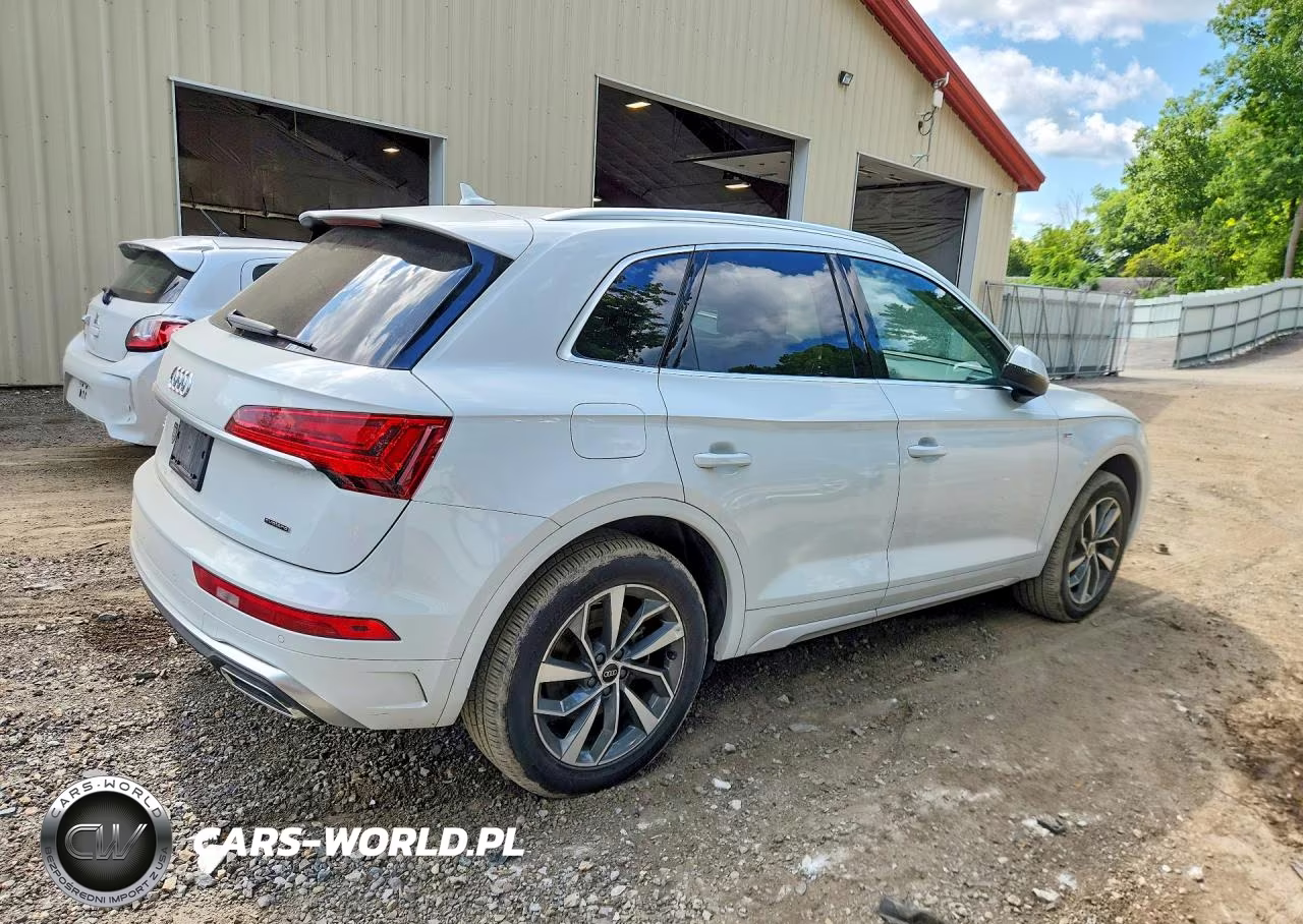 2022 Audi Q5 Premium Plus 45 VIN:WA1EAAFY7N2082353 - 3