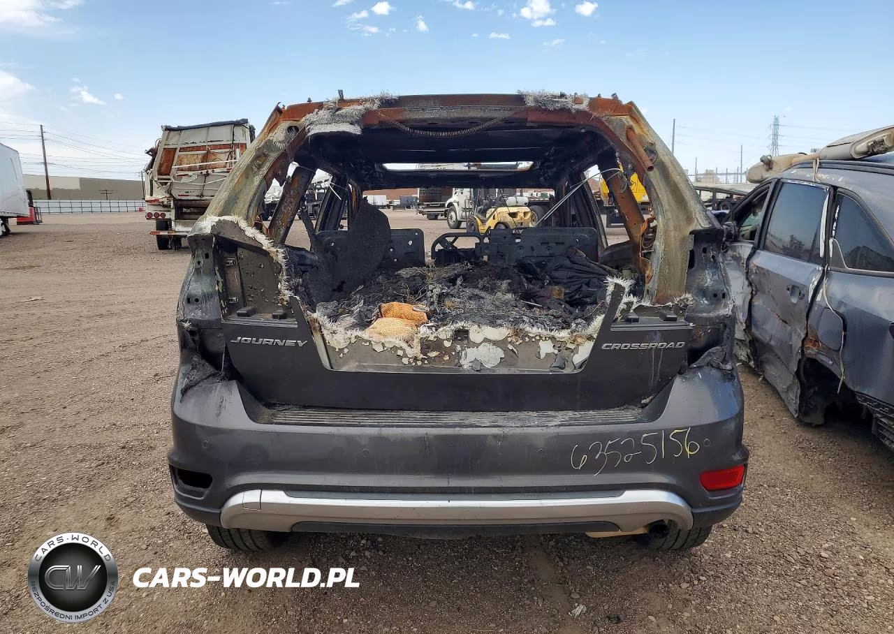 2020 Dodge Journey Crossroad VIN:3C4PDCGBXLT268413 - 6