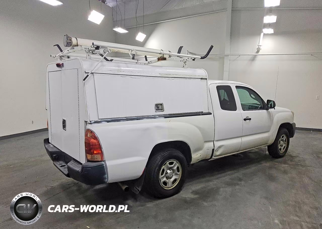 2015 Toyota Tacoma Base VIN:5TFTX4CN1FX056813 - 3