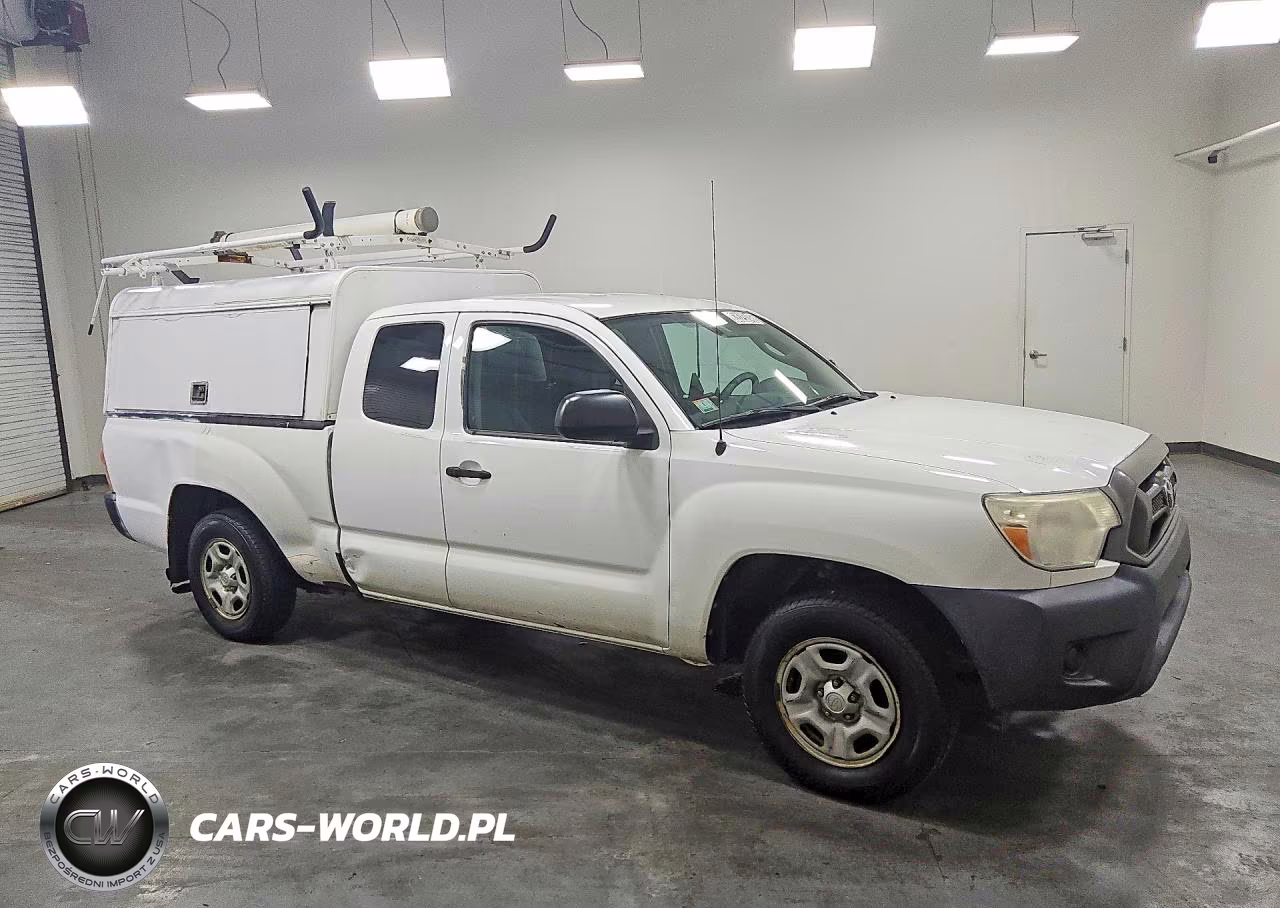 2015 Toyota Tacoma Base VIN:5TFTX4CN1FX056813 - 4