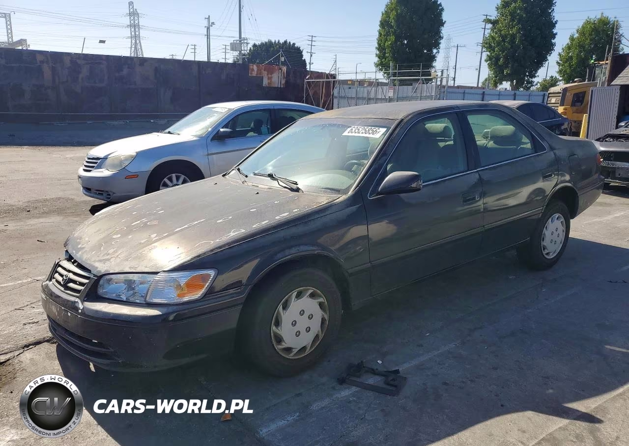 2000 Toyota Camry Ce – zdjęcie 1 z 12