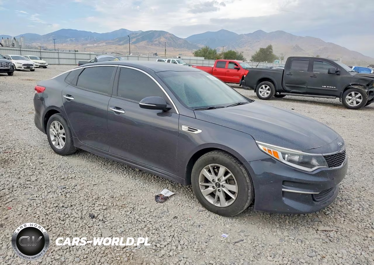 2017 Kia Optima Lx VIN:5XXGT4L37HG144819 - 4