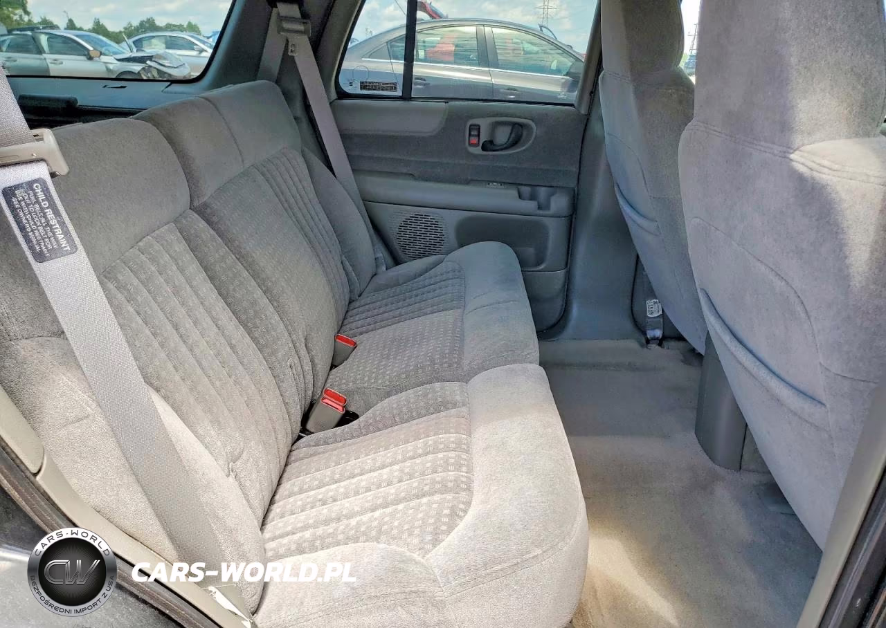 1998 Chevrolet Blazer VIN:1GNDT13W2W2234529 - 10