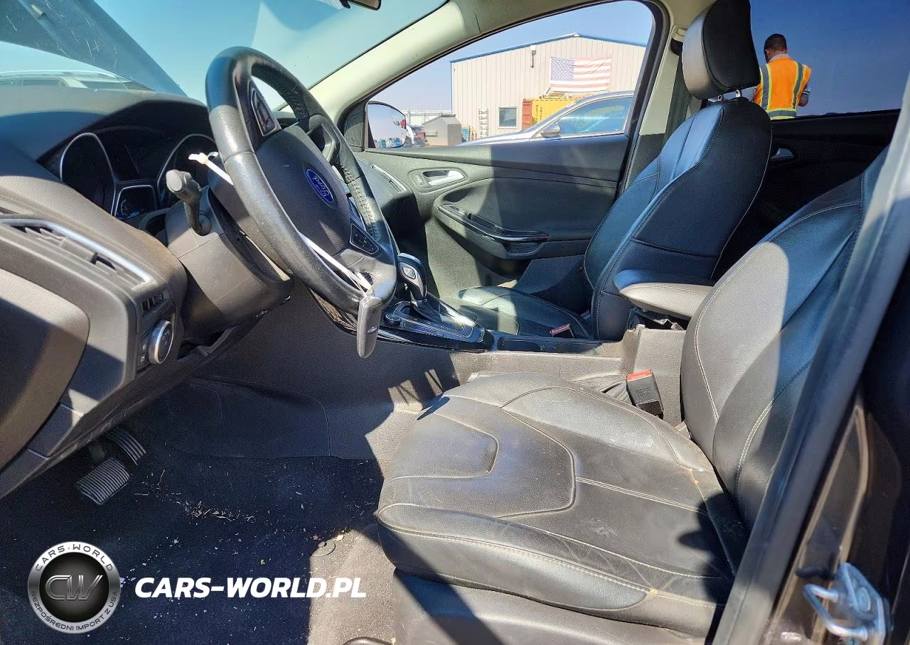 2015 Ford Focus Titanium VIN:1FADP3N28FL349395 - 7