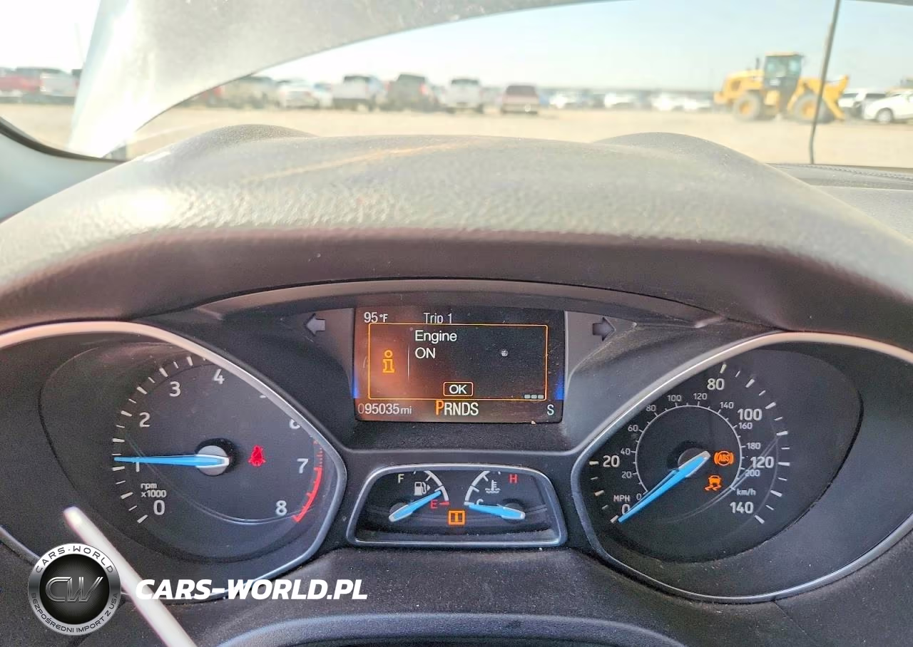 2015 Ford Focus Titanium VIN:1FADP3N28FL349395 - 9