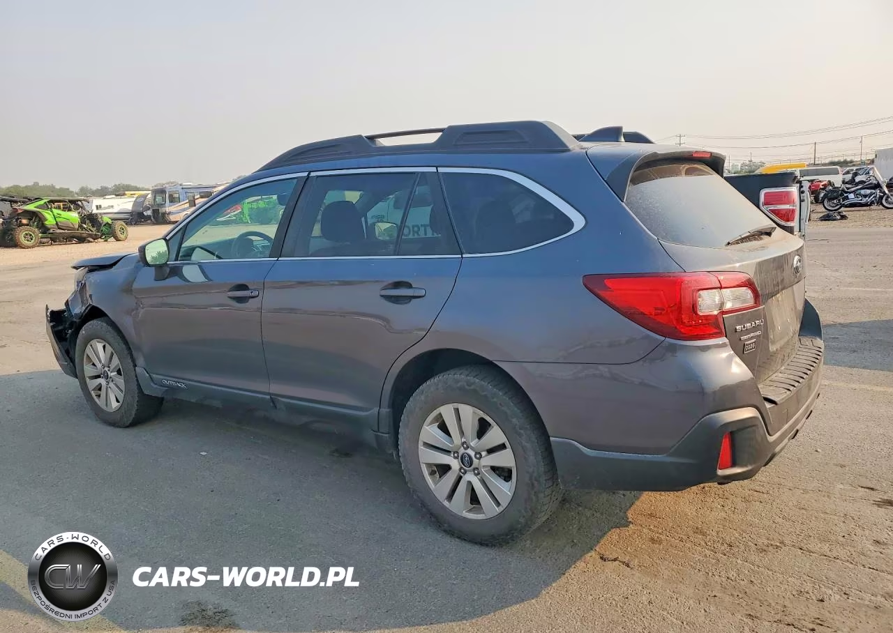 2018 Subaru Outback 2.5I Premium VIN:4S4BSACC0J3367605 - 2