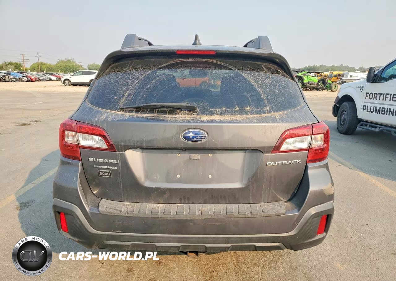 2018 Subaru Outback 2.5I Premium VIN:4S4BSACC0J3367605 - 6