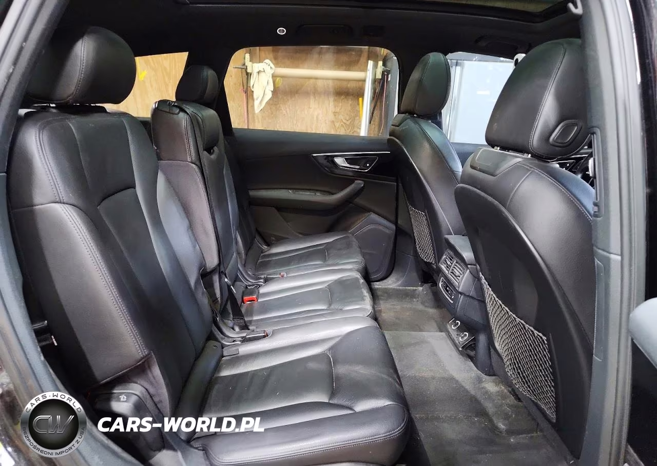 2017 Audi Q7 Premium Plus VIN:WA1LAAF7XHD022834 - 11