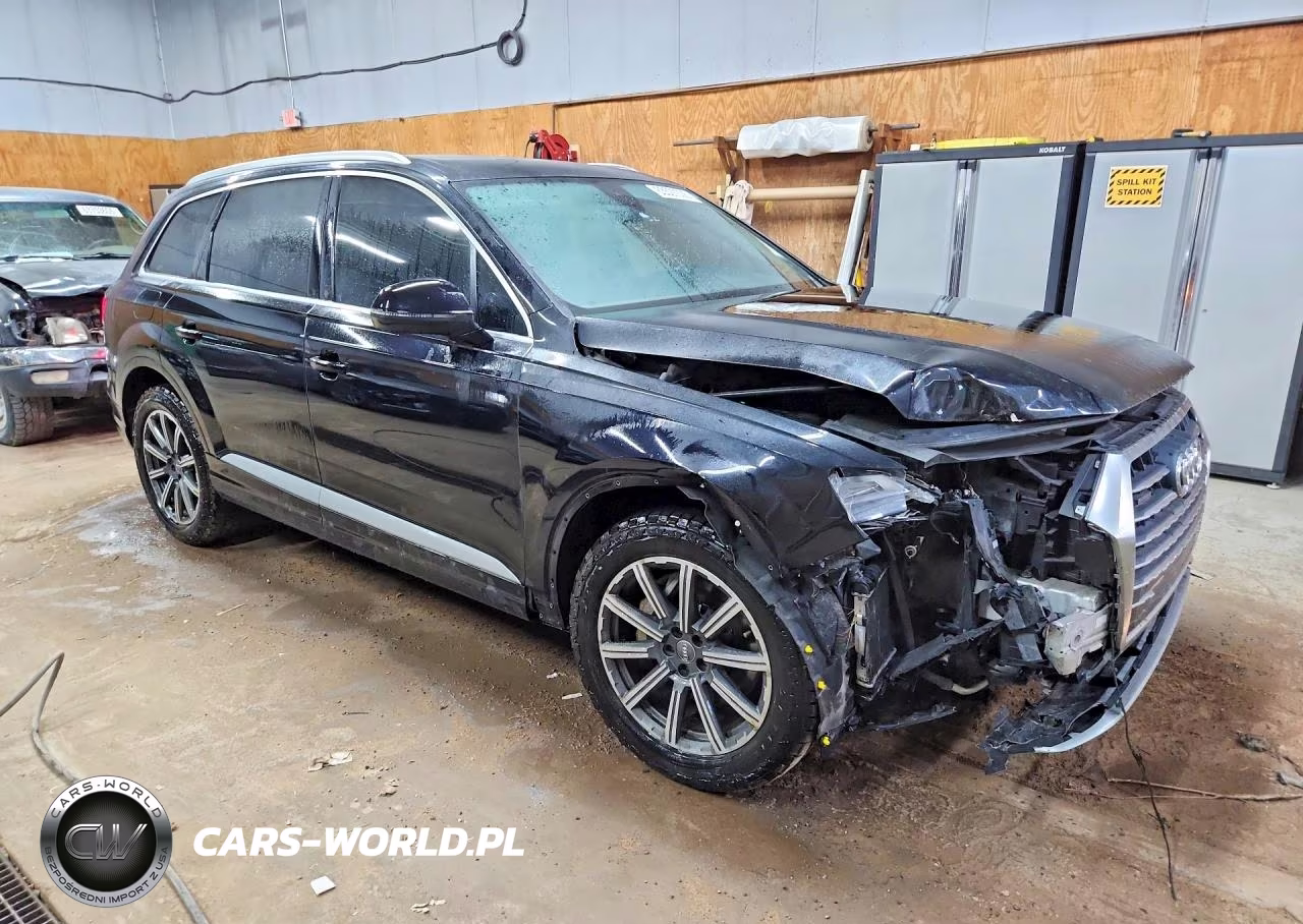 2017 Audi Q7 Premium Plus VIN:WA1LAAF7XHD022834 - 4