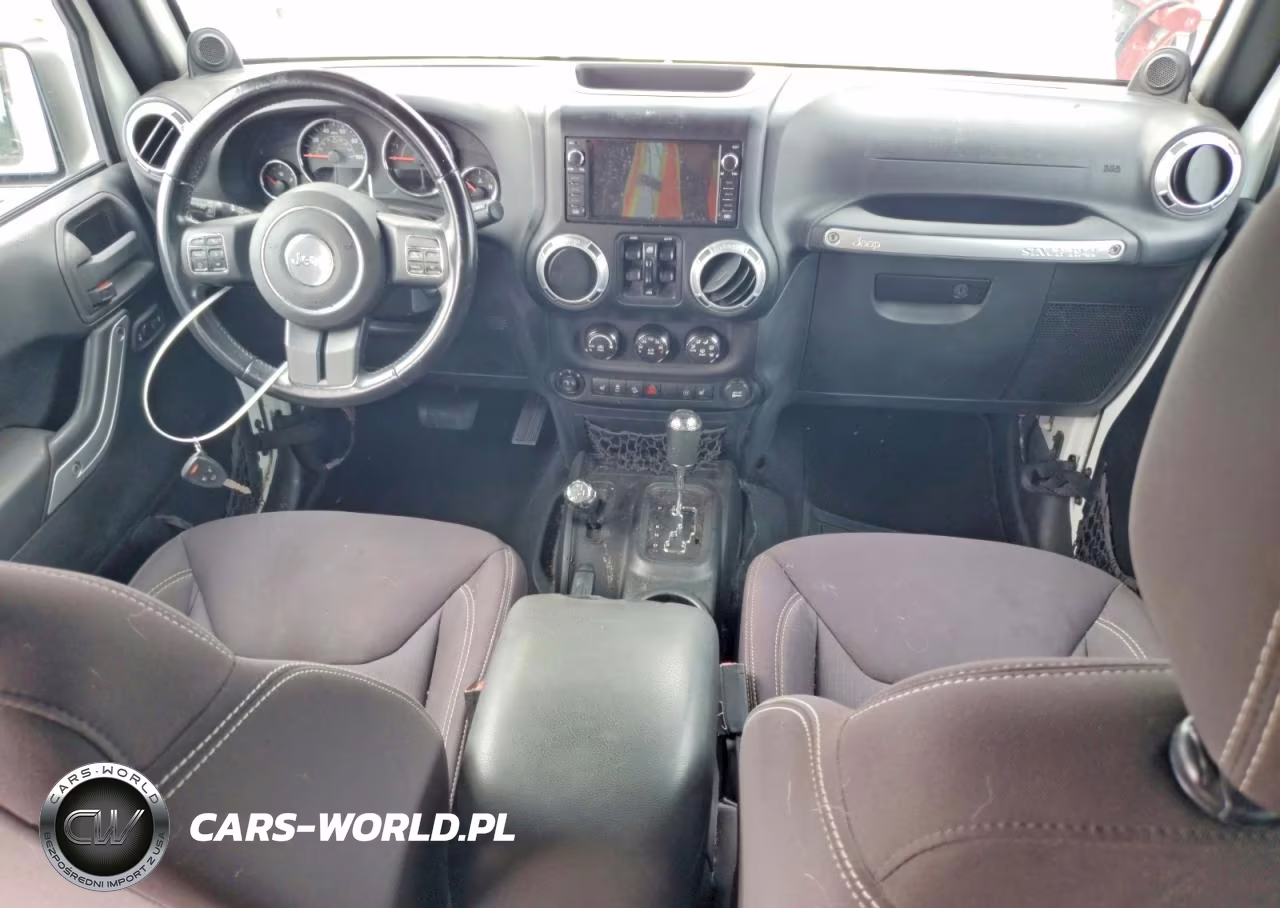 2013 Jeep Wrangler Unlimited Sahara VIN:1C4HJWEG8DL520699 - 8