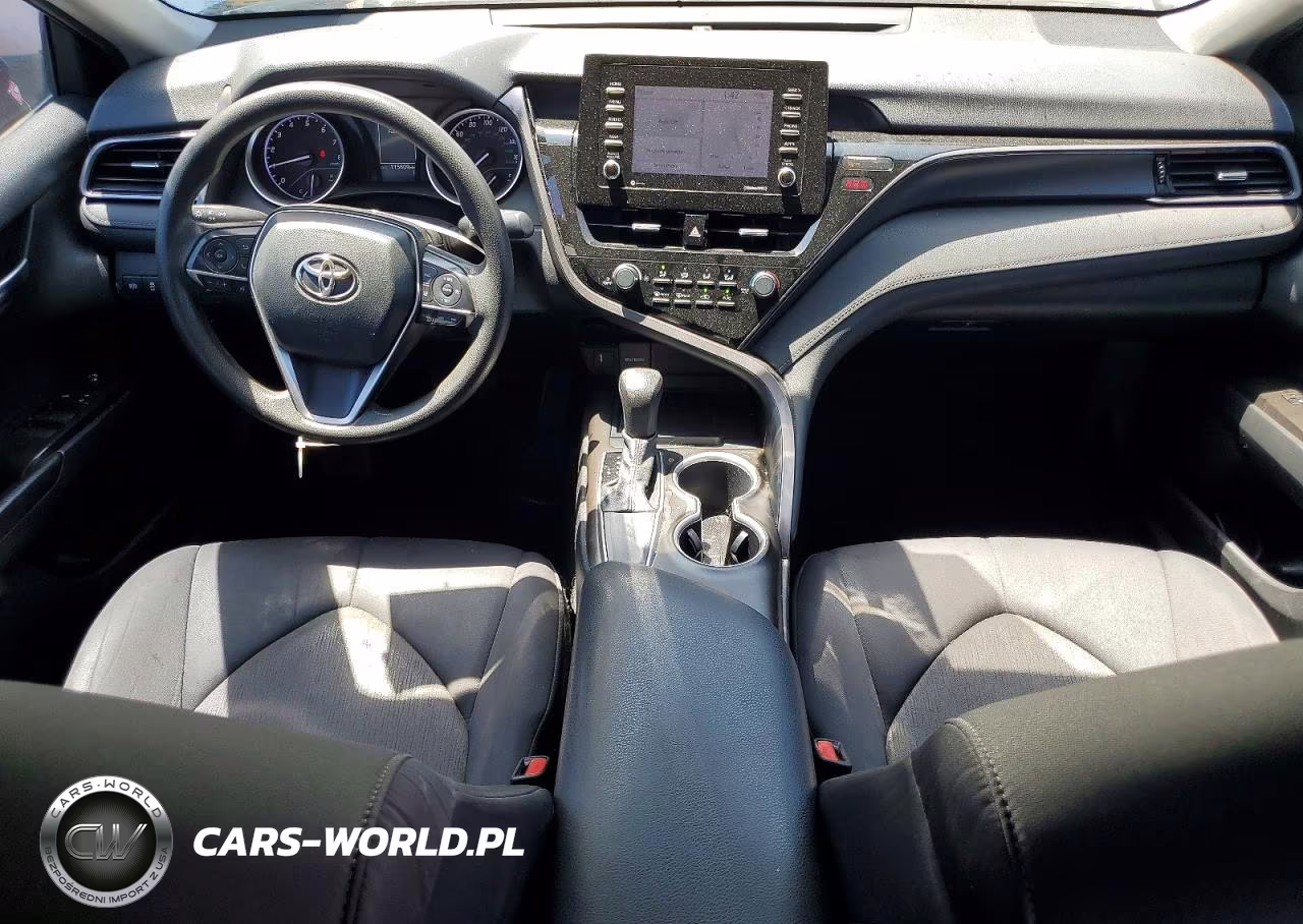 2021 Toyota Camry Le VIN:4T1C11AKXMU456467 - 8