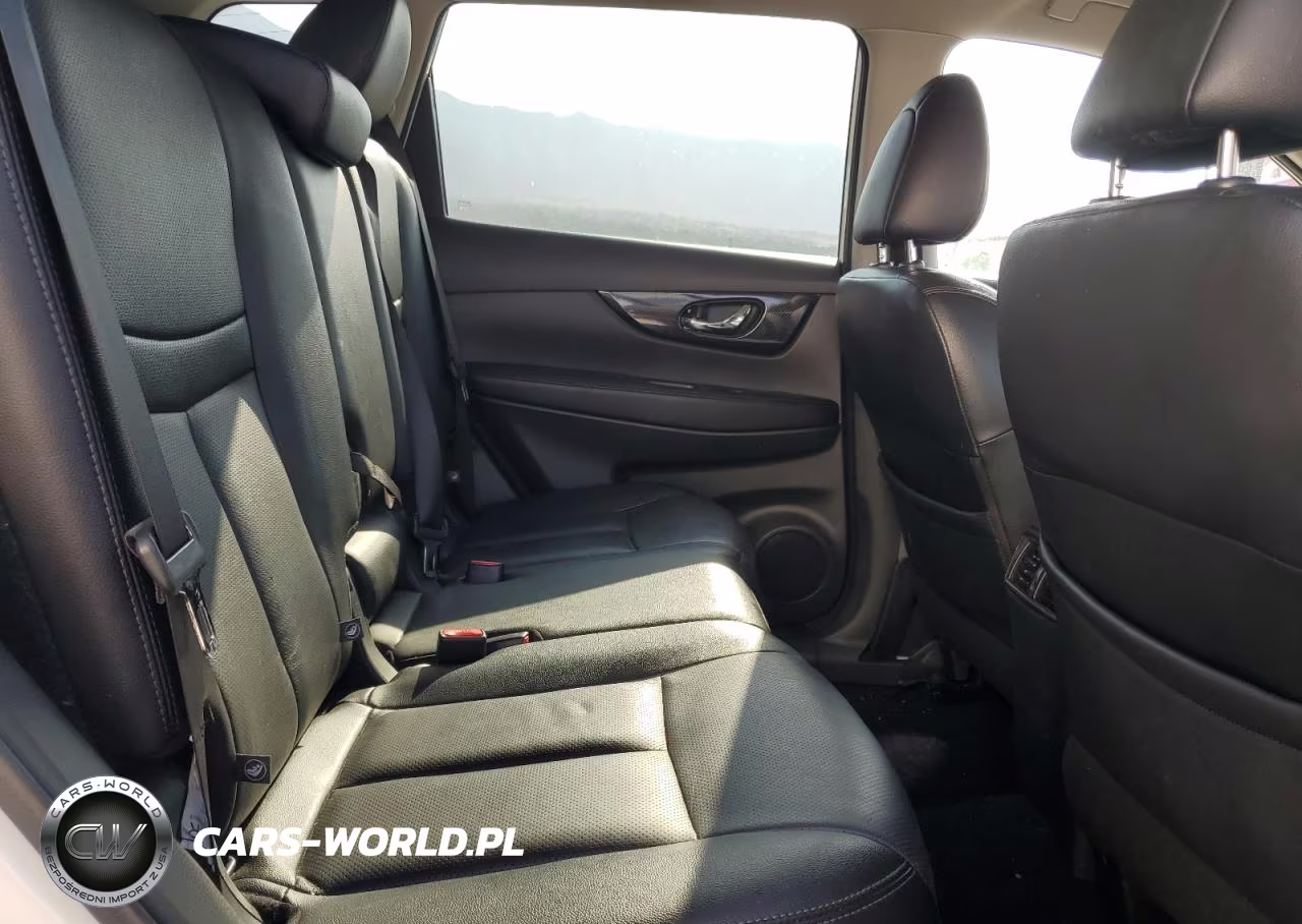 2019 Nissan Rogue S VIN:5N1AT2MT2KC718836 - 11