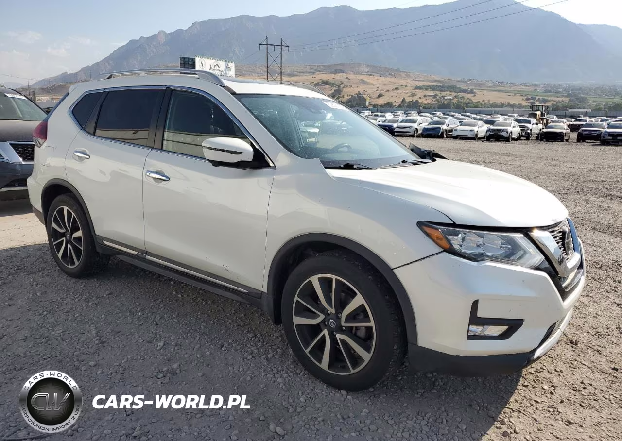 2019 Nissan Rogue S VIN:5N1AT2MT2KC718836 - 4