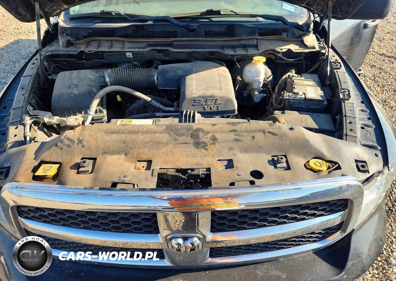 2019 Ram 1500 Classic Tradesman VIN:1C6RR6FG6KS722527 - 11