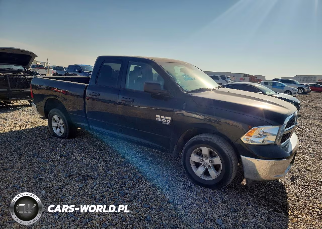 2019 Ram 1500 Classic Tradesman VIN:1C6RR6FG6KS722527 - 4