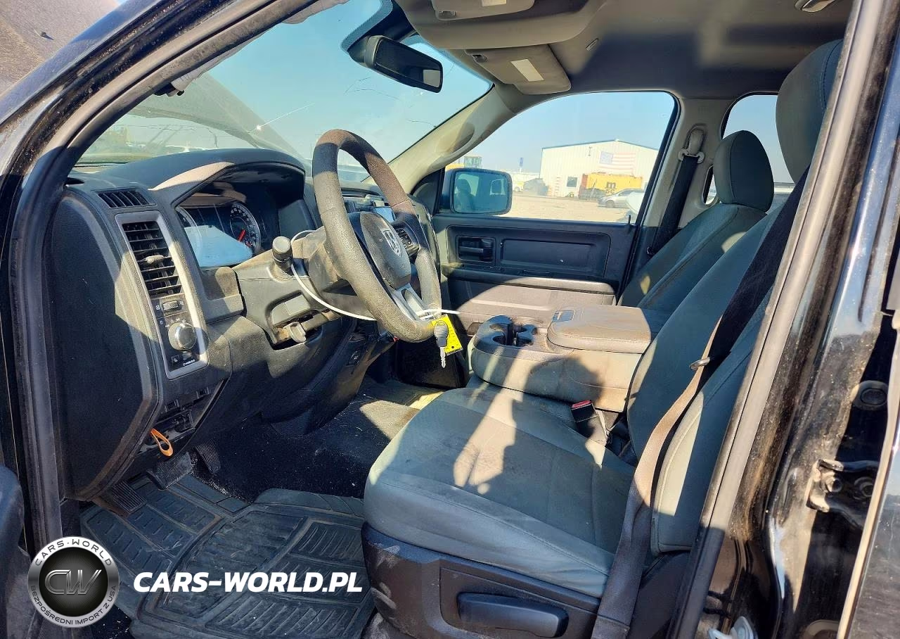 2019 Ram 1500 Classic Tradesman VIN:1C6RR6FG6KS722527 - 7