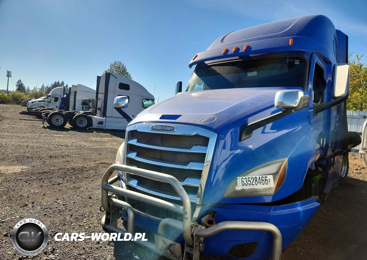 2019 Freightliner Cascadia 126" Sleeper Cab Semi Truck VIN:1FUJHHDR4KLKH9706 - 1