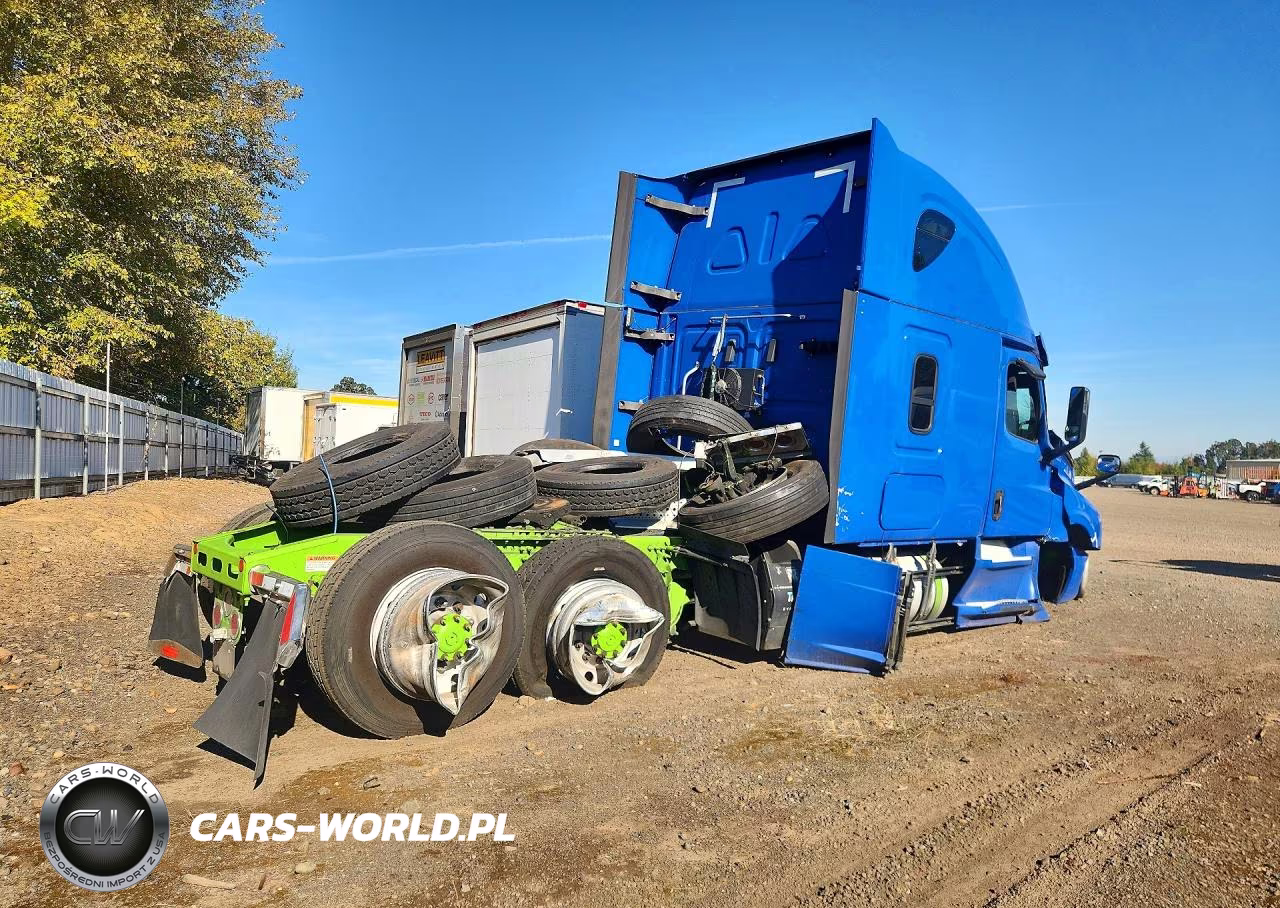 2019 Freightliner Cascadia 126" Sleeper Cab Semi Truck VIN:1FUJHHDR4KLKH9706 - 3