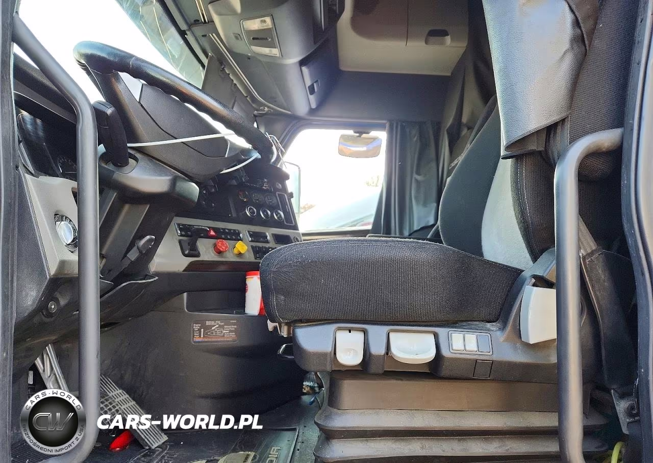 2019 Freightliner Cascadia 126" Sleeper Cab Semi Truck VIN:1FUJHHDR4KLKH9706 - 7