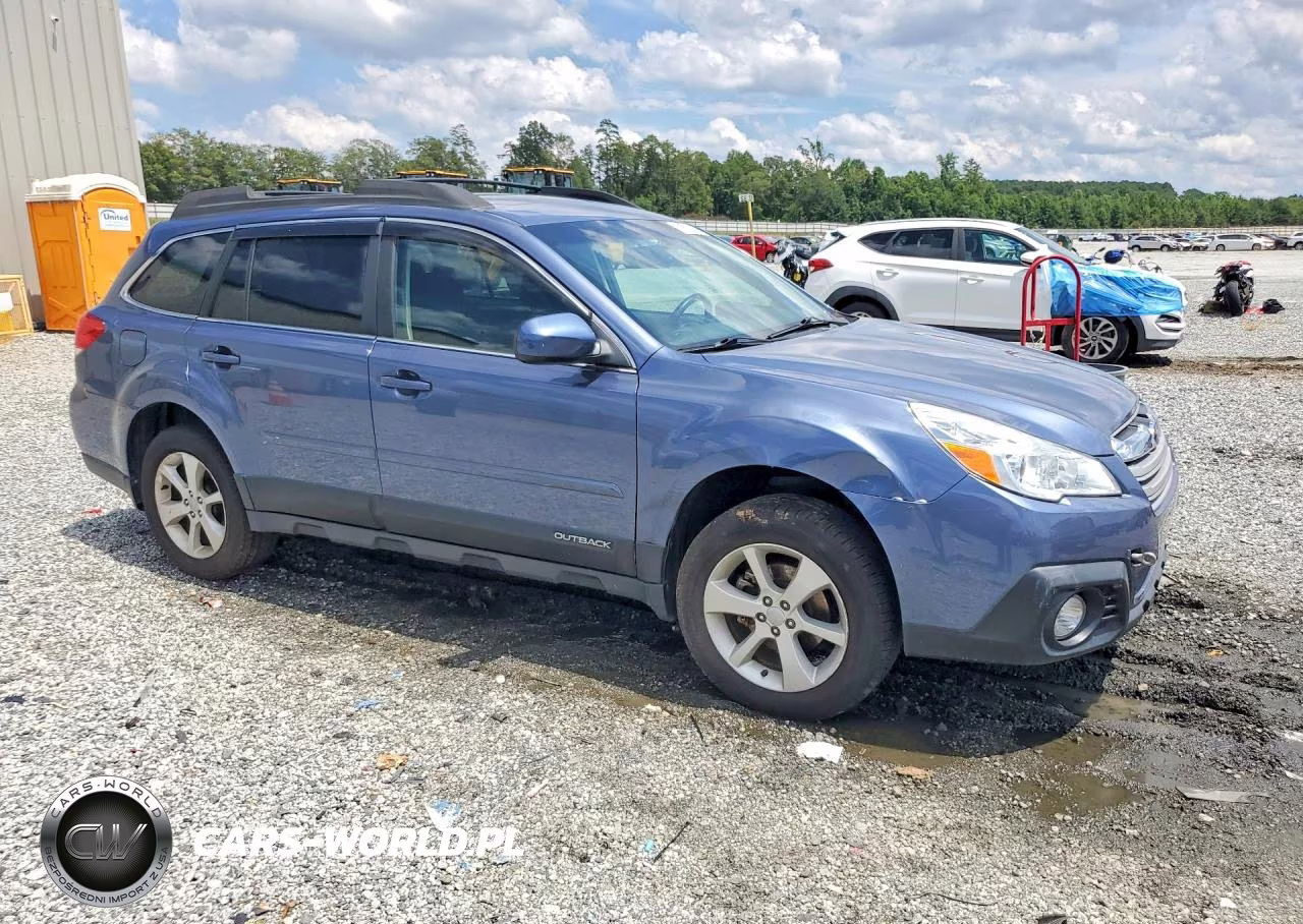 2013 Subaru Outback 2.5I Premium VIN:4S4BRCGC6D3201577 - 4