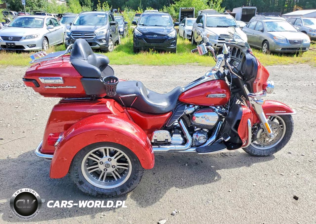 2018 Harley-Davidson Flhtcutg Tri Glide Ultra