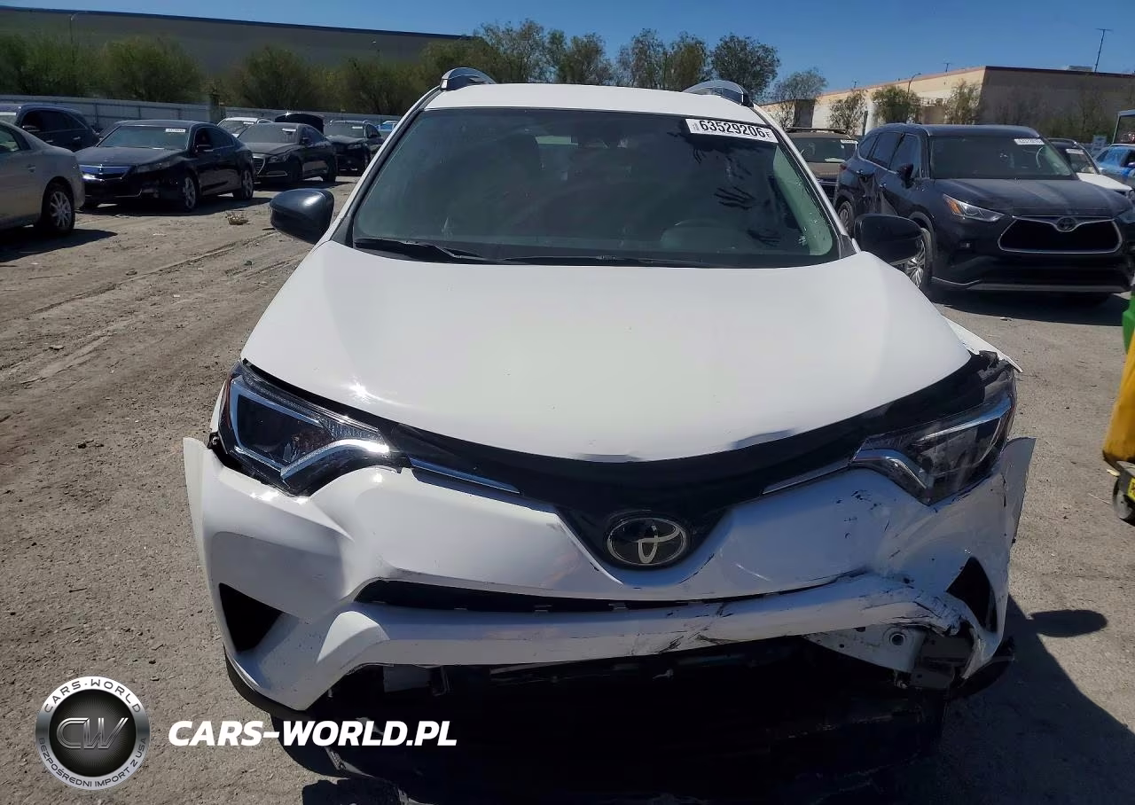 2018 Toyota Rav4 Le VIN:2T3ZFREV1JW510546 - 5